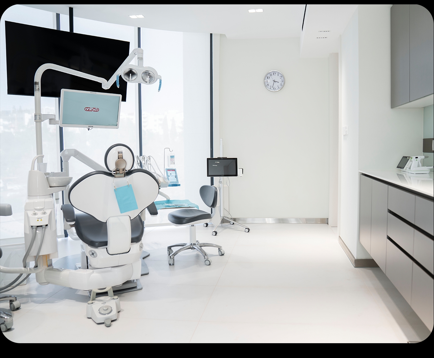 Why Choose Teeth Whitening?